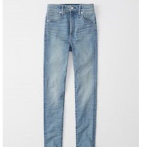 Abercrombie I Sz 26 Short I Super Skinny High Rise Jeans - Medium Lt Wash